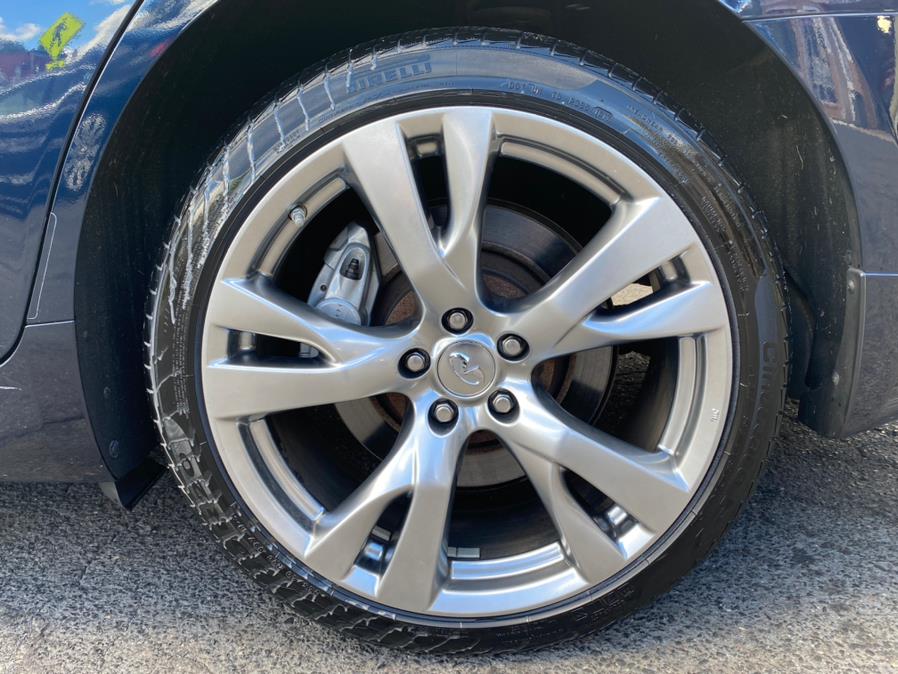Used INFINITI Q70 4dr Sdn V6 AWD 2015 | VEB Auto Sales. Hartford, Connecticut Used INFINITI Q70 4dr Sdn V6 AWD 2015 | VEB Auto Sales. Hartford, Connecticut