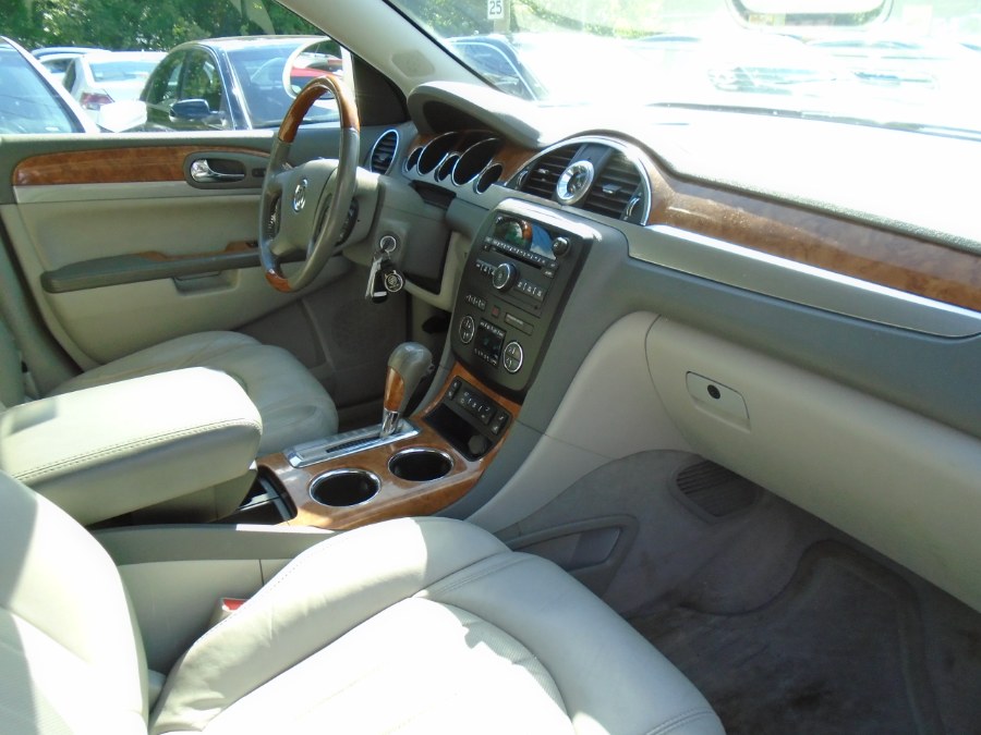 2010 Buick Enclave AWD 4dr CXL w/1XL, available for sale in Waterbury, Connecticut | Jim Juliani Motors. Waterbury, Connecticut 2010 Buick Enclave AWD 4dr CXL w/1XL, available for sale in Waterbury, Connecticut | Jim Juliani Motors. Waterbury, Connecticut