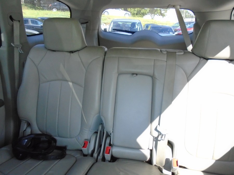 2010 Buick Enclave AWD 4dr CXL w/1XL, available for sale in Waterbury, Connecticut | Jim Juliani Motors. Waterbury, Connecticut 2010 Buick Enclave AWD 4dr CXL w/1XL, available for sale in Waterbury, Connecticut | Jim Juliani Motors. Waterbury, Connecticut