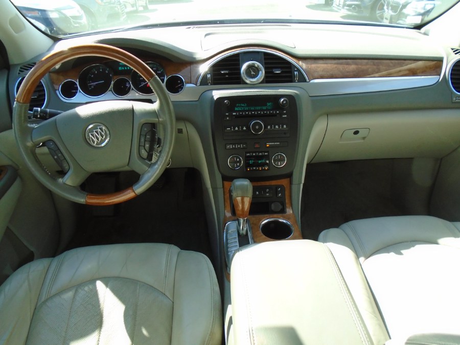 2010 Buick Enclave AWD 4dr CXL w/1XL, available for sale in Waterbury, Connecticut | Jim Juliani Motors. Waterbury, Connecticut 2010 Buick Enclave AWD 4dr CXL w/1XL, available for sale in Waterbury, Connecticut | Jim Juliani Motors. Waterbury, Connecticut