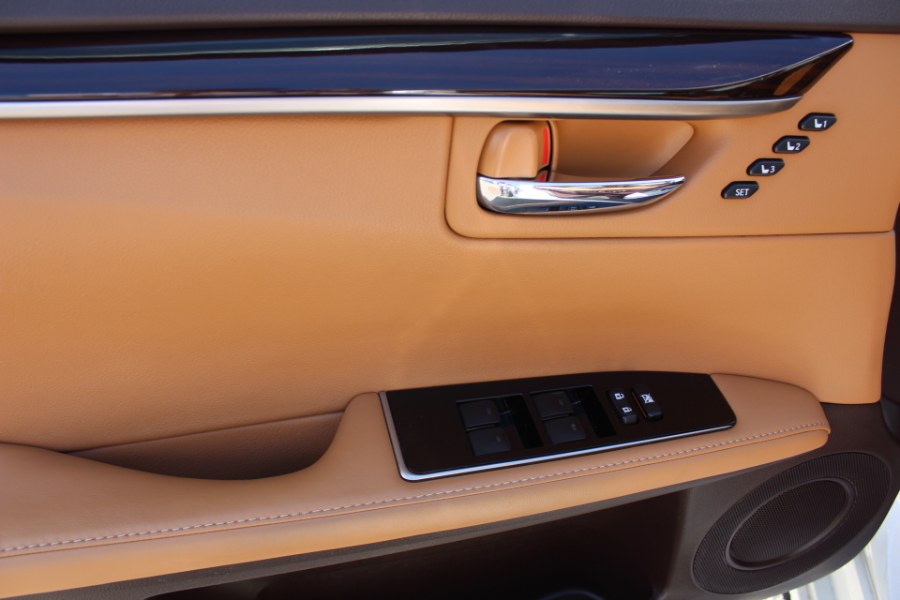 2016 Lexus ES 350 4dr Sdn, available for sale in Great Neck, New York | Great Neck Car Buyers & Sellers. Great Neck, New York 2016 Lexus ES 350 4dr Sdn, available for sale in Great Neck, New York | Great Neck Car Buyers & Sellers. Great Neck, New York