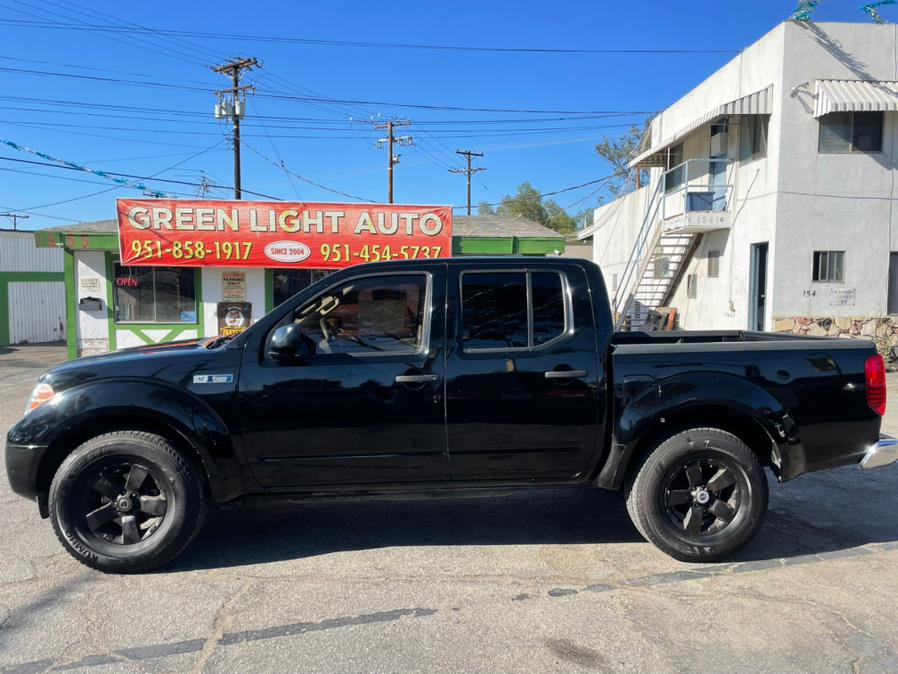 2012 Nissan Frontier 2WD Crew Cab SWB Auto SL, available for sale in Corona, California | Green Light Auto. Corona, California 2012 Nissan Frontier 2WD Crew Cab SWB Auto SL, available for sale in Corona, California | Green Light Auto. Corona, California