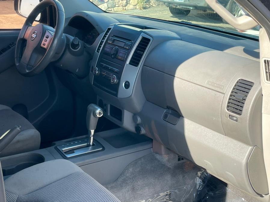 2012 Nissan Frontier 2WD Crew Cab SWB Auto SL, available for sale in Corona, California | Green Light Auto. Corona, California 2012 Nissan Frontier 2WD Crew Cab SWB Auto SL, available for sale in Corona, California | Green Light Auto. Corona, California