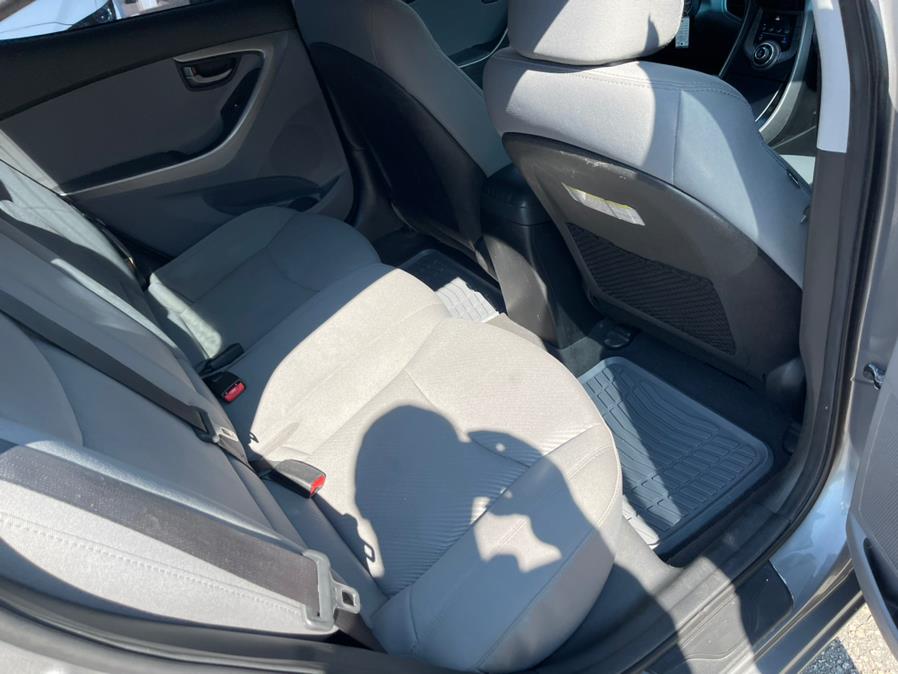 Used Hyundai Elantra 4dr Sdn Man GLS 2013 | Mike And Tony Auto Sales, Inc. South Windsor, Connecticut Used Hyundai Elantra 4dr Sdn Man GLS 2013 | Mike And Tony Auto Sales, Inc. South Windsor, Connecticut