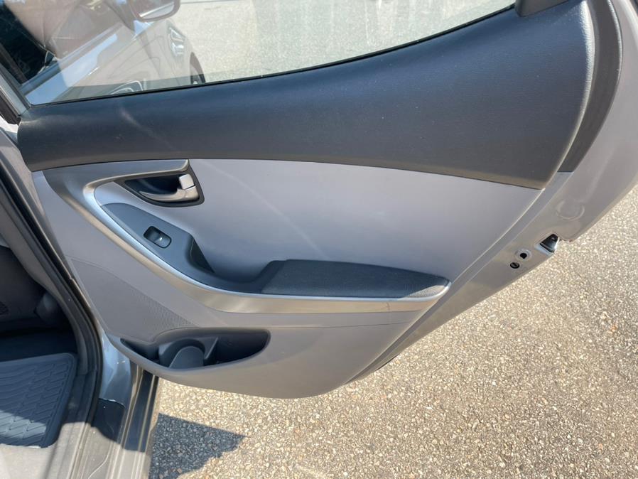 Used Hyundai Elantra 4dr Sdn Man GLS 2013 | Mike And Tony Auto Sales, Inc. South Windsor, Connecticut Used Hyundai Elantra 4dr Sdn Man GLS 2013 | Mike And Tony Auto Sales, Inc. South Windsor, Connecticut