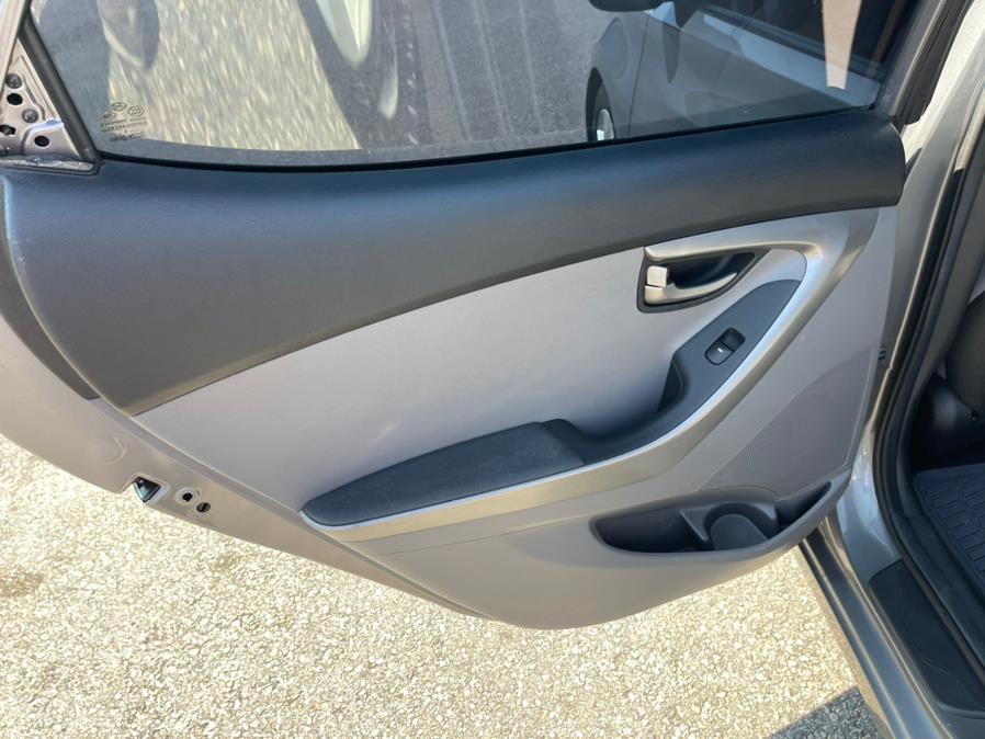 Used Hyundai Elantra 4dr Sdn Man GLS 2013 | Mike And Tony Auto Sales, Inc. South Windsor, Connecticut Used Hyundai Elantra 4dr Sdn Man GLS 2013 | Mike And Tony Auto Sales, Inc. South Windsor, Connecticut