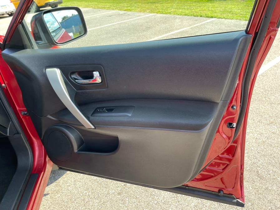 Used Nissan Rogue Select AWD 4dr S 2015 | Mike And Tony Auto Sales, Inc. South Windsor, Connecticut Used Nissan Rogue Select AWD 4dr S 2015 | Mike And Tony Auto Sales, Inc. South Windsor, Connecticut