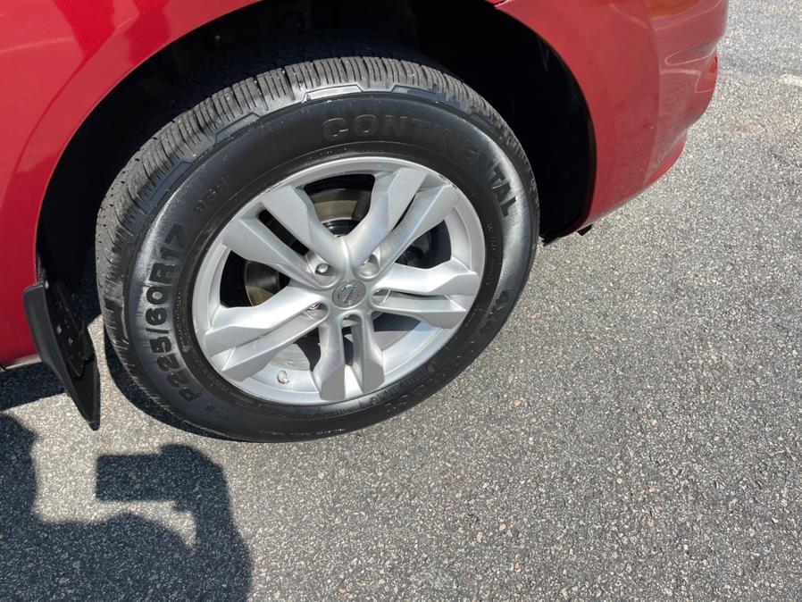 Used Nissan Rogue Select AWD 4dr S 2015 | Mike And Tony Auto Sales, Inc. South Windsor, Connecticut Used Nissan Rogue Select AWD 4dr S 2015 | Mike And Tony Auto Sales, Inc. South Windsor, Connecticut
