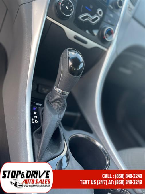2012 Hyundai Sonata 4dr Sdn 2.4L Auto SE, available for sale in East Windsor, Connecticut | Stop & Drive Auto Sales. East Windsor, Connecticut 2012 Hyundai Sonata 4dr Sdn 2.4L Auto SE, available for sale in East Windsor, Connecticut | Stop & Drive Auto Sales. East Windsor, Connecticut