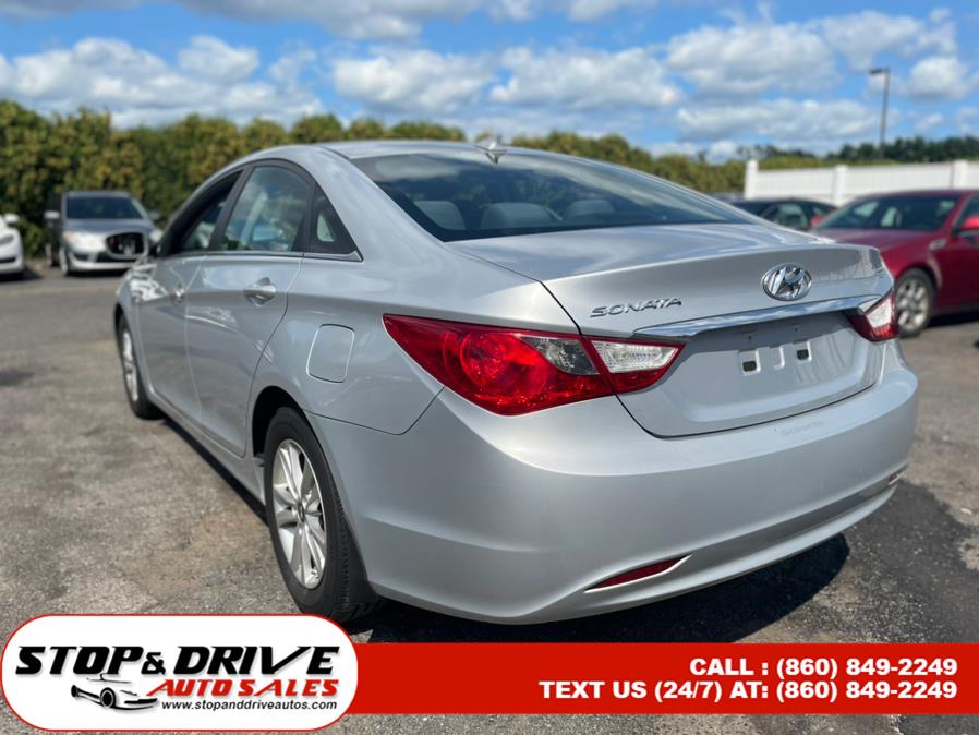 2012 Hyundai Sonata 4dr Sdn 2.4L Auto SE, available for sale in East Windsor, Connecticut | Stop & Drive Auto Sales. East Windsor, Connecticut 2012 Hyundai Sonata 4dr Sdn 2.4L Auto SE, available for sale in East Windsor, Connecticut | Stop & Drive Auto Sales. East Windsor, Connecticut