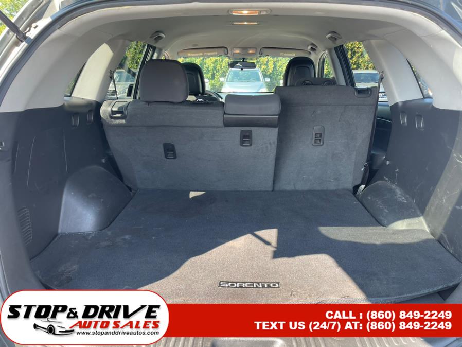 2013 Kia Sorento 2WD 4dr I4 LX, available for sale in East Windsor, Connecticut | Stop & Drive Auto Sales. East Windsor, Connecticut 2013 Kia Sorento 2WD 4dr I4 LX, available for sale in East Windsor, Connecticut | Stop & Drive Auto Sales. East Windsor, Connecticut