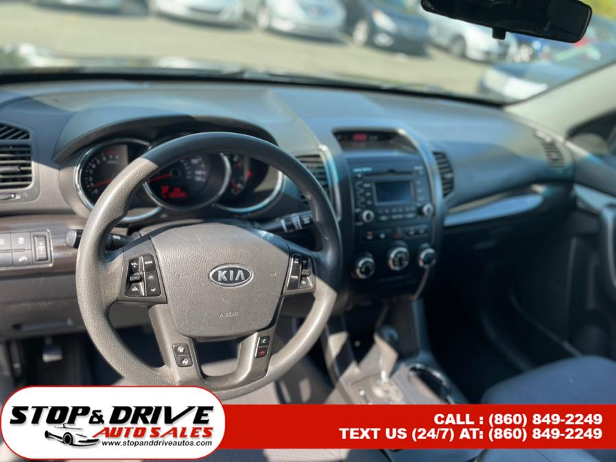 2013 Kia Sorento 2WD 4dr I4 LX, available for sale in East Windsor, Connecticut | Stop & Drive Auto Sales. East Windsor, Connecticut 2013 Kia Sorento 2WD 4dr I4 LX, available for sale in East Windsor, Connecticut | Stop & Drive Auto Sales. East Windsor, Connecticut