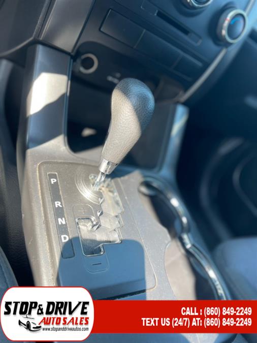 2013 Kia Sorento 2WD 4dr I4 LX, available for sale in East Windsor, Connecticut | Stop & Drive Auto Sales. East Windsor, Connecticut 2013 Kia Sorento 2WD 4dr I4 LX, available for sale in East Windsor, Connecticut | Stop & Drive Auto Sales. East Windsor, Connecticut