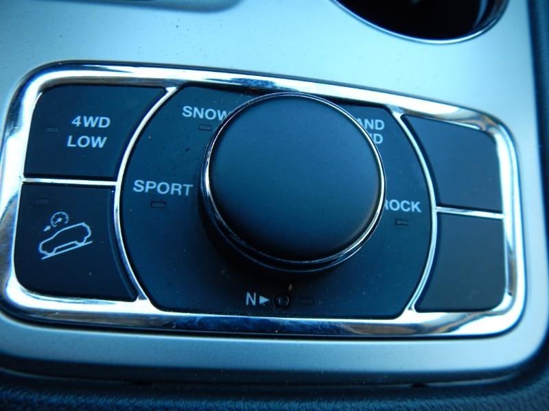 Used Jeep Grand Cherokee 4WD 4dr Limited 2012 | Car Valley Group. Jersey City, New Jersey Used Jeep Grand Cherokee 4WD 4dr Limited 2012 | Car Valley Group. Jersey City, New Jersey