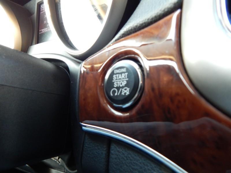 Used Jeep Grand Cherokee 4WD 4dr Limited 2012 | Car Valley Group. Jersey City, New Jersey Used Jeep Grand Cherokee 4WD 4dr Limited 2012 | Car Valley Group. Jersey City, New Jersey