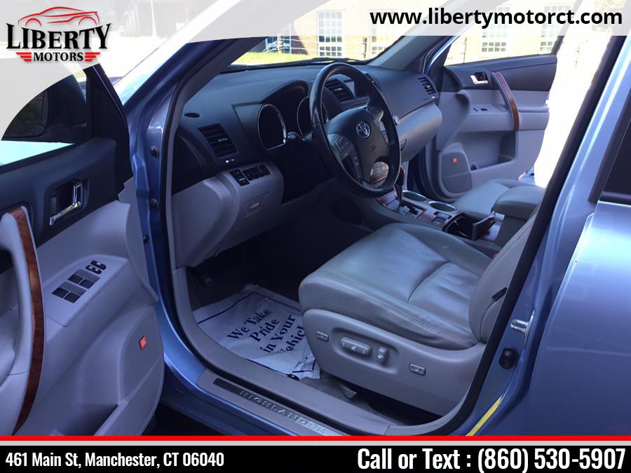 Used Toyota Highlander 4WD 4dr Limited 2008 | Liberty Motors. Manchester, Connecticut Used Toyota Highlander 4WD 4dr Limited 2008 | Liberty Motors. Manchester, Connecticut