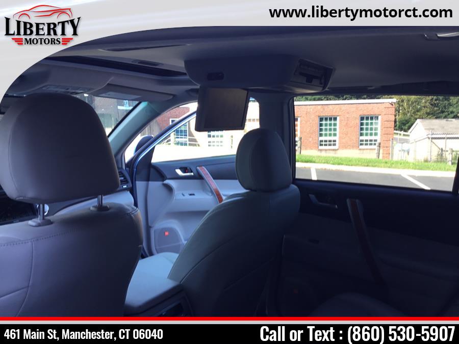 Used Toyota Highlander 4WD 4dr Limited 2008 | Liberty Motors. Manchester, Connecticut Used Toyota Highlander 4WD 4dr Limited 2008 | Liberty Motors. Manchester, Connecticut