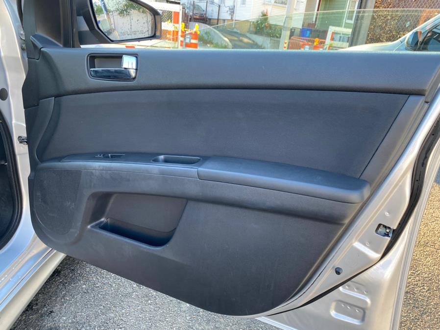 Used Nissan Sentra 4dr Sdn I4 CVT SE-R 2009 | Sunrise Autoland. Jamaica, New York Used Nissan Sentra 4dr Sdn I4 CVT SE-R 2009 | Sunrise Autoland. Jamaica, New York