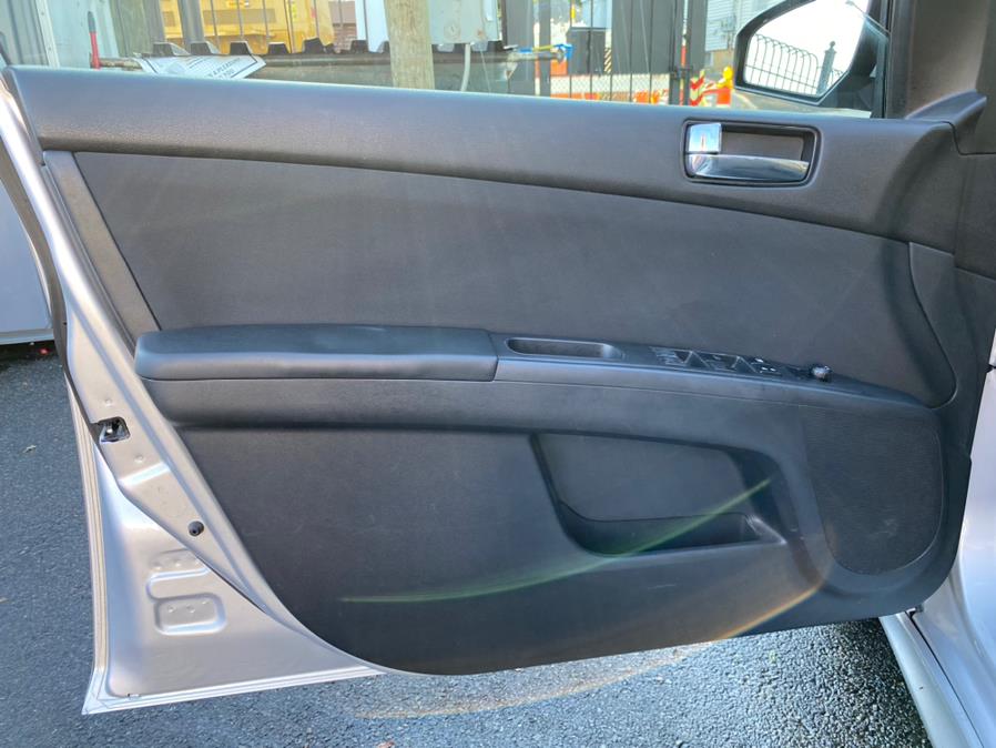 Used Nissan Sentra 4dr Sdn I4 CVT SE-R 2009 | Sunrise Autoland. Jamaica, New York Used Nissan Sentra 4dr Sdn I4 CVT SE-R 2009 | Sunrise Autoland. Jamaica, New York