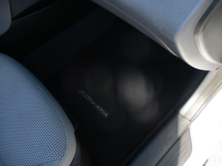 2013 Hyundai Sonata 4dr Sdn 2.4L Auto GLS PZEV, available for sale in Massapequa, New York | South Shore Auto Brokers & Sales. Massapequa, New York 2013 Hyundai Sonata 4dr Sdn 2.4L Auto GLS PZEV, available for sale in Massapequa, New York | South Shore Auto Brokers & Sales. Massapequa, New York