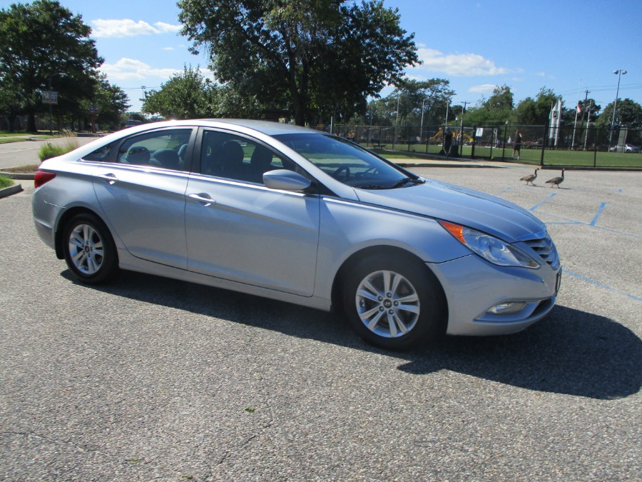 2013 Hyundai Sonata 4dr Sdn 2.4L Auto GLS PZEV, available for sale in Massapequa, New York | South Shore Auto Brokers & Sales. Massapequa, New York 2013 Hyundai Sonata 4dr Sdn 2.4L Auto GLS PZEV, available for sale in Massapequa, New York | South Shore Auto Brokers & Sales. Massapequa, New York