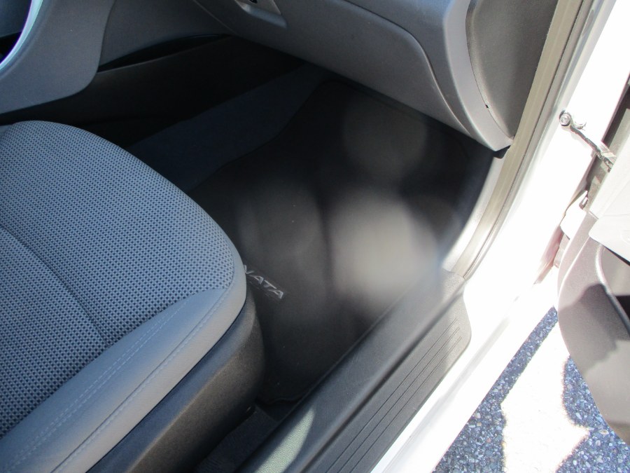 2013 Hyundai Sonata 4dr Sdn 2.4L Auto GLS PZEV, available for sale in Massapequa, New York | South Shore Auto Brokers & Sales. Massapequa, New York 2013 Hyundai Sonata 4dr Sdn 2.4L Auto GLS PZEV, available for sale in Massapequa, New York | South Shore Auto Brokers & Sales. Massapequa, New York
