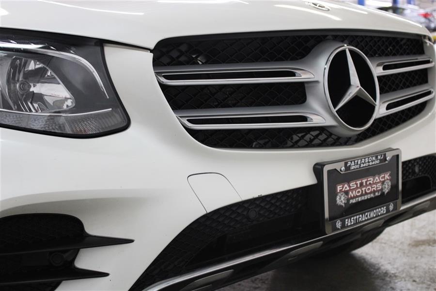 Used Mercedes-benz Glc 300 2017 | Fast Track Motors. Paterson, New Jersey Used Mercedes-benz Glc 300 2017 | Fast Track Motors. Paterson, New Jersey