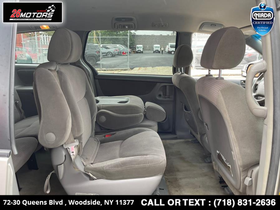 Used Toyota Sienna 5dr LE FWD 7-Passenger 2006 | 26 Motors Queens. Woodside, New York Used Toyota Sienna 5dr LE FWD 7-Passenger 2006 | 26 Motors Queens. Woodside, New York