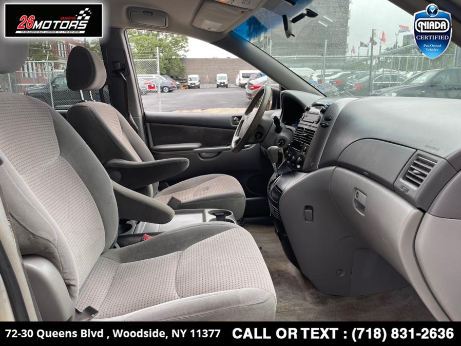 Used Toyota Sienna 5dr LE FWD 7-Passenger 2006 | 26 Motors Queens. Woodside, New York Used Toyota Sienna 5dr LE FWD 7-Passenger 2006 | 26 Motors Queens. Woodside, New York