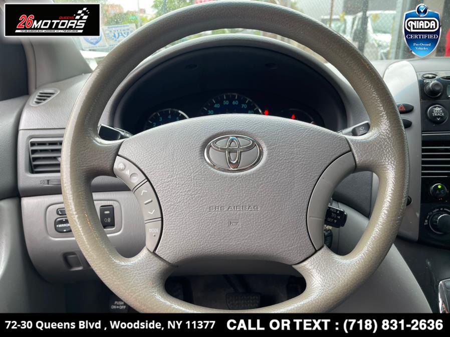 Used Toyota Sienna 5dr LE FWD 7-Passenger 2006 | 26 Motors Queens. Woodside, New York Used Toyota Sienna 5dr LE FWD 7-Passenger 2006 | 26 Motors Queens. Woodside, New York
