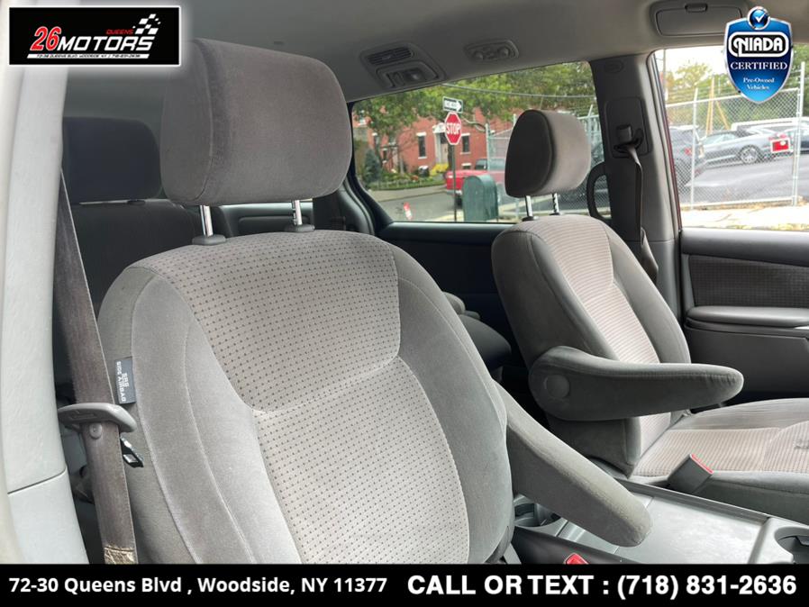 Used Toyota Sienna 5dr LE FWD 7-Passenger 2006 | 26 Motors Queens. Woodside, New York Used Toyota Sienna 5dr LE FWD 7-Passenger 2006 | 26 Motors Queens. Woodside, New York