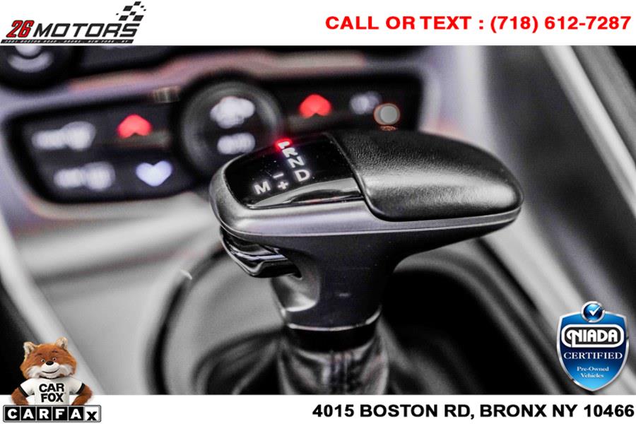 Used Dodge Challenger SXT RWD 2020 | 26 Motors Corp. Bronx, New York Used Dodge Challenger SXT RWD 2020 | 26 Motors Corp. Bronx, New York