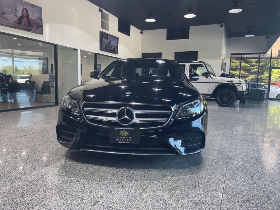 Used Mercedes-Benz E-Class E 300 4MATIC Sedan 2018 | Dream Car Gallery. Woodbury, New York Used Mercedes-Benz E-Class E 300 4MATIC Sedan 2018 | Dream Car Gallery. Woodbury, New York
