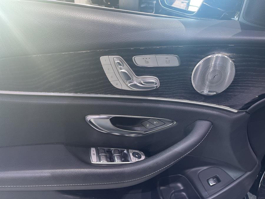 Used Mercedes-Benz E-Class E 300 4MATIC Sedan 2018 | Dream Car Gallery. Woodbury, New York Used Mercedes-Benz E-Class E 300 4MATIC Sedan 2018 | Dream Car Gallery. Woodbury, New York