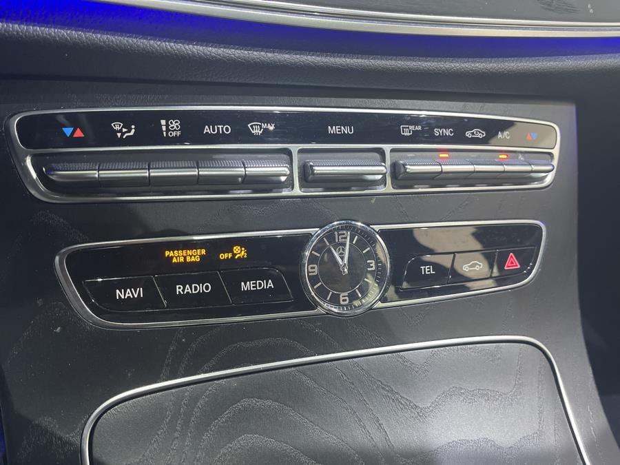 Used Mercedes-Benz E-Class E 300 4MATIC Sedan 2018 | Dream Car Gallery. Woodbury, New York Used Mercedes-Benz E-Class E 300 4MATIC Sedan 2018 | Dream Car Gallery. Woodbury, New York