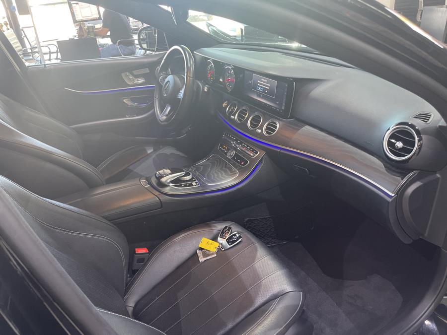 Used Mercedes-Benz E-Class E 300 4MATIC Sedan 2018 | Dream Car Gallery. Woodbury, New York Used Mercedes-Benz E-Class E 300 4MATIC Sedan 2018 | Dream Car Gallery. Woodbury, New York