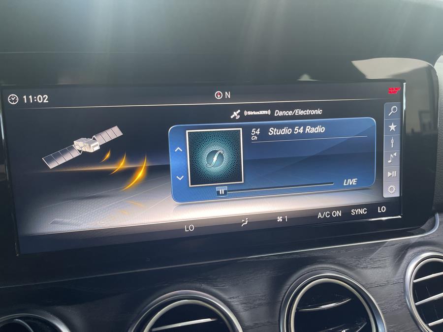 Used Mercedes-Benz E-Class E 300 4MATIC Sedan 2018 | Dream Car Gallery. Woodbury, New York Used Mercedes-Benz E-Class E 300 4MATIC Sedan 2018 | Dream Car Gallery. Woodbury, New York