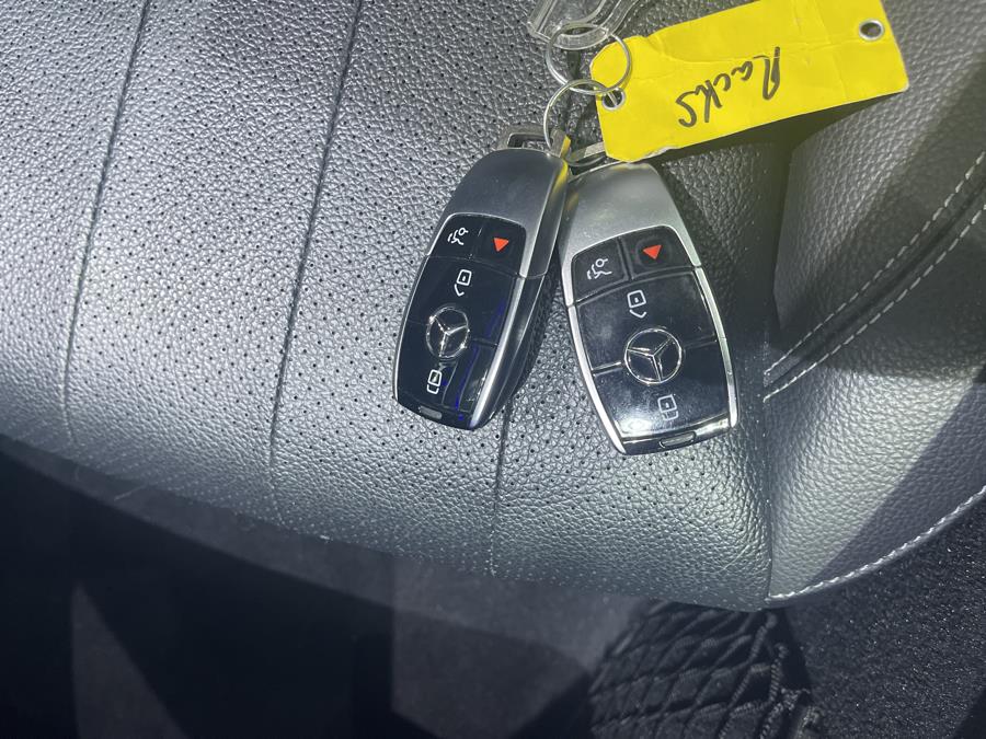 Used Mercedes-Benz E-Class E 300 4MATIC Sedan 2018 | Dream Car Gallery. Woodbury, New York Used Mercedes-Benz E-Class E 300 4MATIC Sedan 2018 | Dream Car Gallery. Woodbury, New York