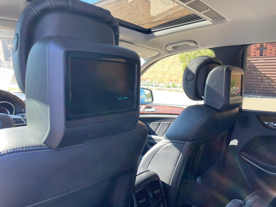 2013 Mercedes-Benz GL-Class 4MATIC 4dr GL 550, available for sale in Brooklyn, New York | Worlds Best Auto Inc. Brooklyn, New York 2013 Mercedes-Benz GL-Class 4MATIC 4dr GL 550, available for sale in Brooklyn, New York | Worlds Best Auto Inc. Brooklyn, New York