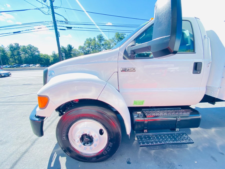 2015 Ford Super Duty F-750 Straight Frame 26 FEET DRY BOX + CUMMINS ENGINE + RAMP + NO CDL, available for sale in South Amboy, New Jersey | NJ Truck Spot. South Amboy, New Jersey 2015 Ford Super Duty F-750 Straight Frame 26 FEET DRY BOX + CUMMINS ENGINE + RAMP + NO CDL, available for sale in South Amboy, New Jersey | NJ Truck Spot. South Amboy, New Jersey