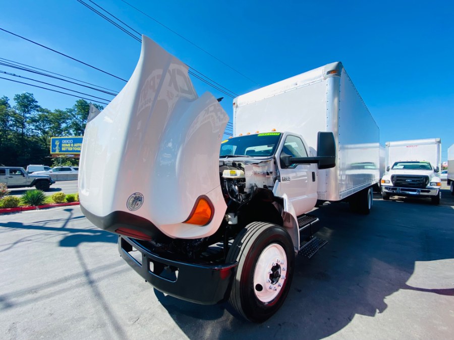 2015 Ford Super Duty F-750 Straight Frame 26 FEET DRY BOX + CUMMINS ENGINE + RAMP + NO CDL, available for sale in South Amboy, New Jersey | NJ Truck Spot. South Amboy, New Jersey 2015 Ford Super Duty F-750 Straight Frame 26 FEET DRY BOX + CUMMINS ENGINE + RAMP + NO CDL, available for sale in South Amboy, New Jersey | NJ Truck Spot. South Amboy, New Jersey