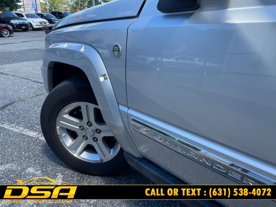 2009 Jeep Commander 4WD 4dr Limited, available for sale in Commack, New York | DSA Motor Sports Corp. Commack, New York 2009 Jeep Commander 4WD 4dr Limited, available for sale in Commack, New York | DSA Motor Sports Corp. Commack, New York