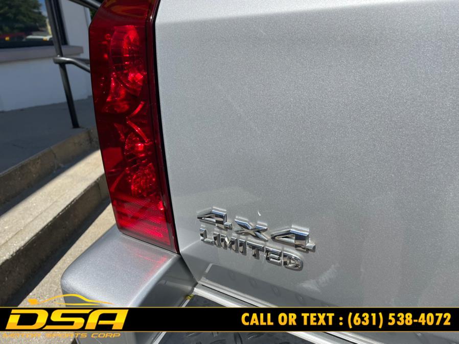 2009 Jeep Commander 4WD 4dr Limited, available for sale in Commack, New York | DSA Motor Sports Corp. Commack, New York 2009 Jeep Commander 4WD 4dr Limited, available for sale in Commack, New York | DSA Motor Sports Corp. Commack, New York