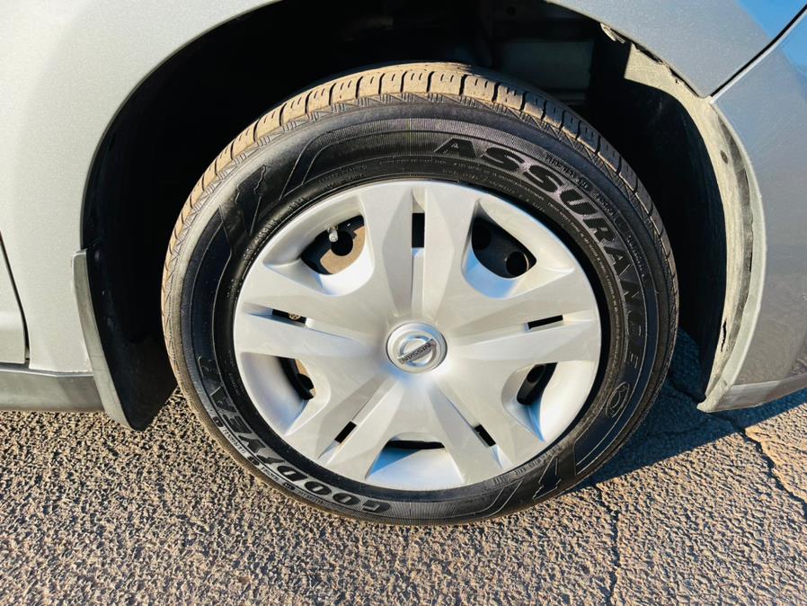 Used Nissan Versa 4dr Sdn I4 Auto 1.8 S 2010 | Supreme Automotive. New Britain, Connecticut Used Nissan Versa 4dr Sdn I4 Auto 1.8 S 2010 | Supreme Automotive. New Britain, Connecticut