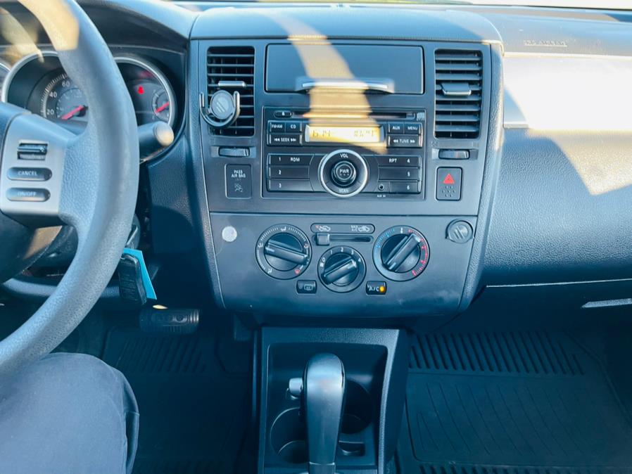 Used Nissan Versa 4dr Sdn I4 Auto 1.8 S 2010 | Supreme Automotive. New Britain, Connecticut Used Nissan Versa 4dr Sdn I4 Auto 1.8 S 2010 | Supreme Automotive. New Britain, Connecticut