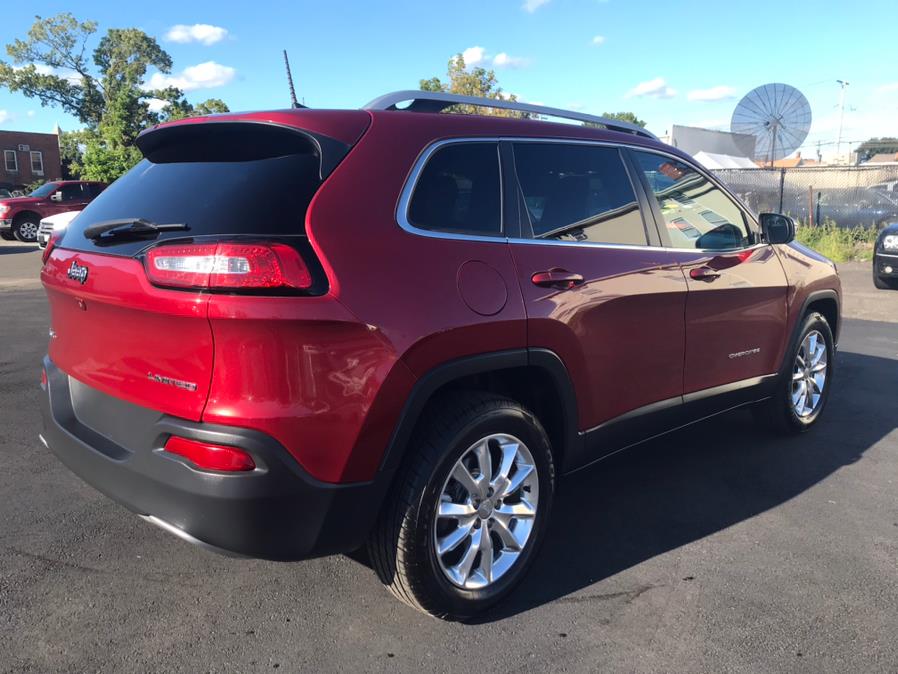 Used Jeep Cherokee 4WD 4dr Limited 2016 | Affordable Motors Inc. Bridgeport, Connecticut Used Jeep Cherokee 4WD 4dr Limited 2016 | Affordable Motors Inc. Bridgeport, Connecticut