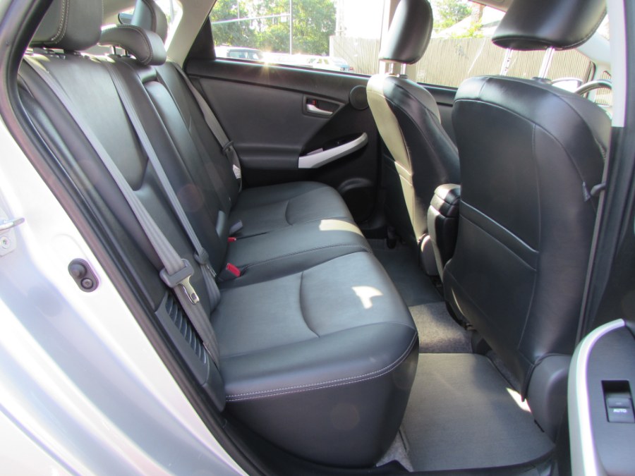 2014 Toyota Prius Plug-In 5dr HB Advanced (Natl), available for sale in Milford, Connecticut | Chip's Auto Sales Inc. Milford, Connecticut 2014 Toyota Prius Plug-In 5dr HB Advanced (Natl), available for sale in Milford, Connecticut | Chip's Auto Sales Inc. Milford, Connecticut