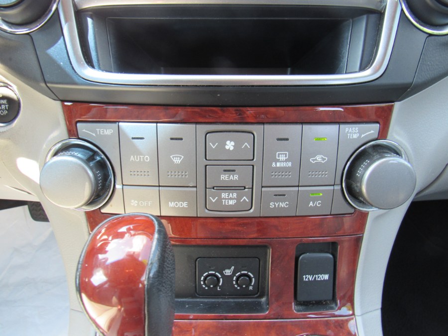 2013 Toyota Highlander Limited, available for sale in Worcester, Massachusetts | Hilario's Auto Sales Inc.. Worcester, Massachusetts 2013 Toyota Highlander Limited, available for sale in Worcester, Massachusetts | Hilario's Auto Sales Inc.. Worcester, Massachusetts