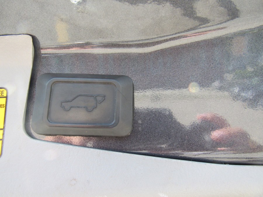 2013 Toyota Highlander Limited, available for sale in Worcester, Massachusetts | Hilario's Auto Sales Inc.. Worcester, Massachusetts 2013 Toyota Highlander Limited, available for sale in Worcester, Massachusetts | Hilario's Auto Sales Inc.. Worcester, Massachusetts
