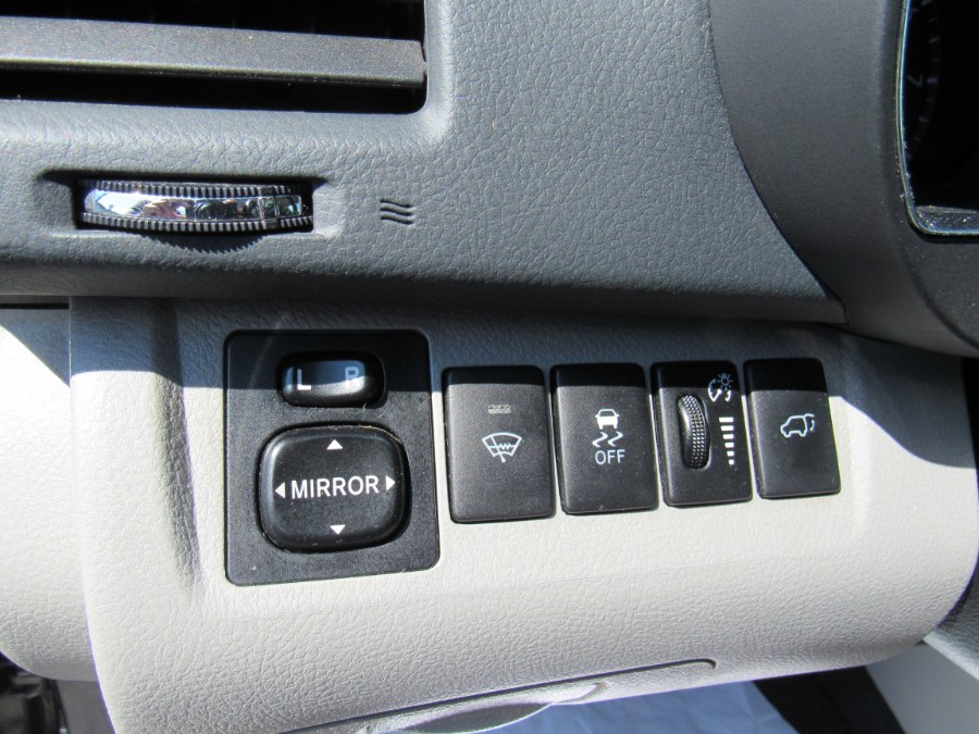 2013 Toyota Highlander Limited, available for sale in Worcester, Massachusetts | Hilario's Auto Sales Inc.. Worcester, Massachusetts 2013 Toyota Highlander Limited, available for sale in Worcester, Massachusetts | Hilario's Auto Sales Inc.. Worcester, Massachusetts